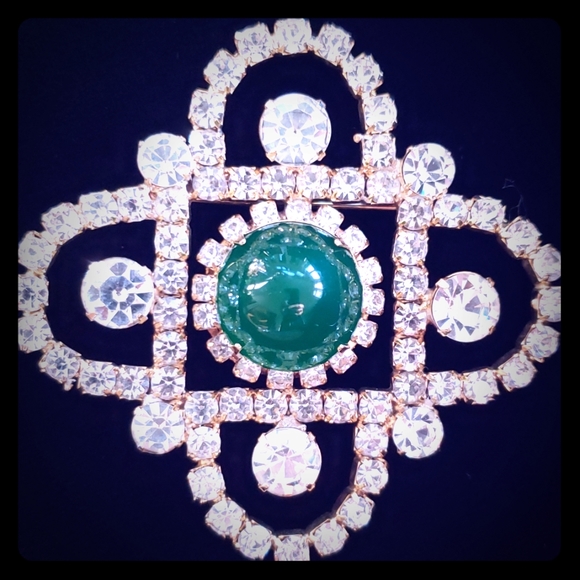 Vintage Jewelry - Stunning VTG rhinestone brooch